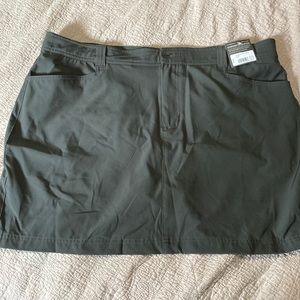Eddie Bauer Storm Repel adventure skort size 18